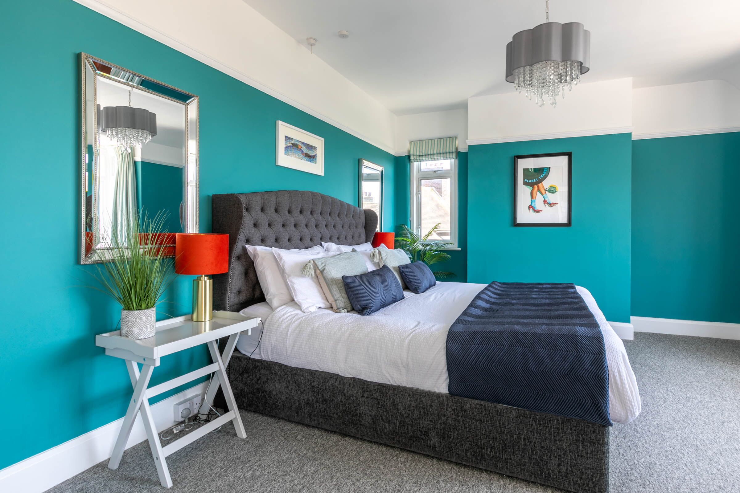 5 bedrooms, iron/ironing board, free WiFi, bed sheets