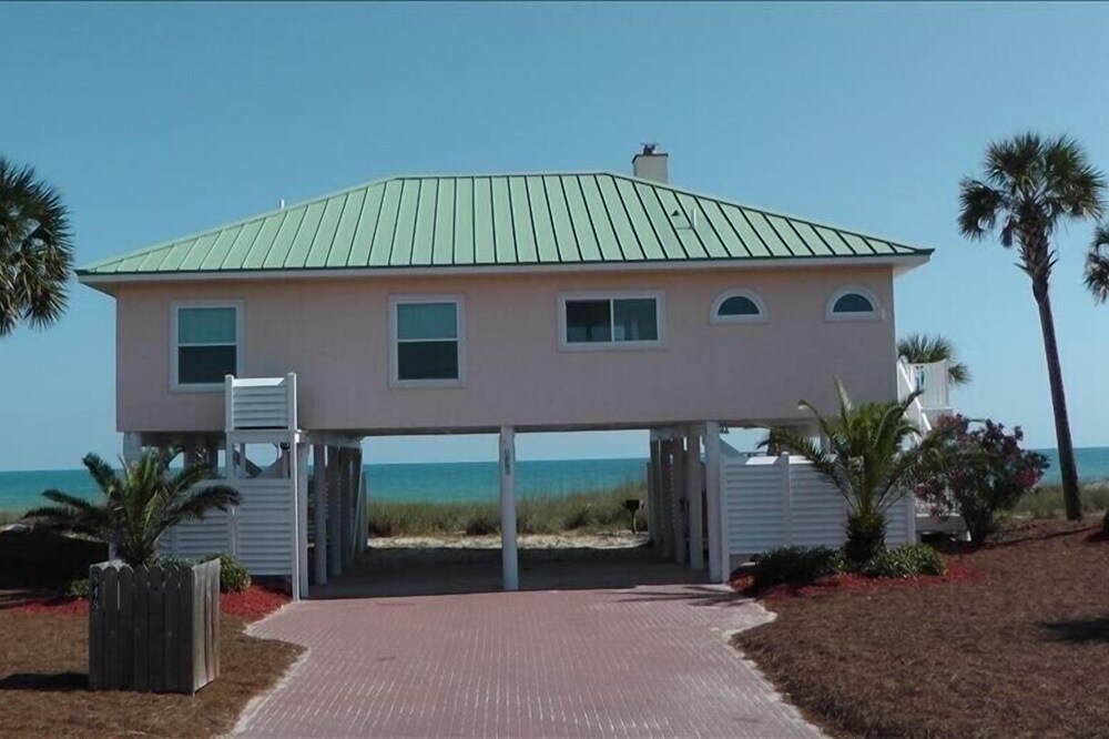 VITAMIN SEA-Relax and Rejuvenate 3 beds 2 baths Pet Friendly!