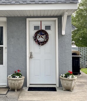 Exterior detail - Carriage House on Main in NRG National Park (Oak Hill)