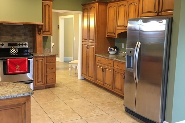 Frigorífic, microones, forn i placa de cuina