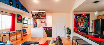 HotTub PS5 Arcade Theater PoolTable Pinball 420