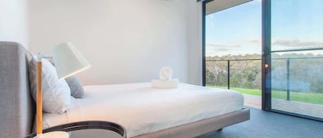 5 室のベッドルーム、アイロン / アイロン台、WiFi、ベッドシーツ