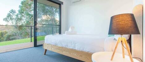 5 dormitorios, tabla de planchar con plancha, wifi y ropa de cama