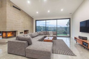 TV, fireplace, offices