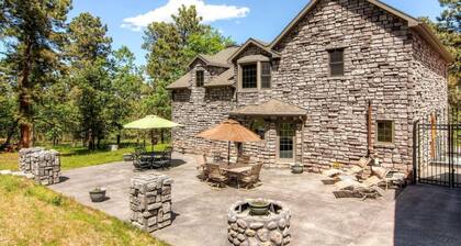 Enchanting Black Hills Castle near Mt Rushmore/Rapid City