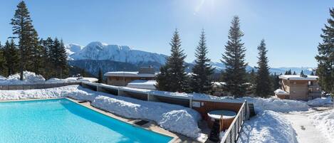 Indoor pool, outdoor pool
