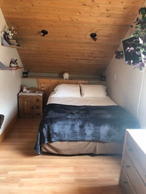 1 غرفة نوم ومكتب ومكواة/لوح كي وواي فاي مجانًا