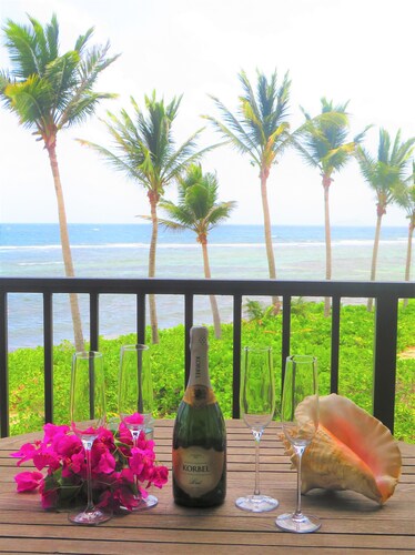 Gorgeous Beach front 2 bed 2.5 bath condo "Serenity by the Sea"