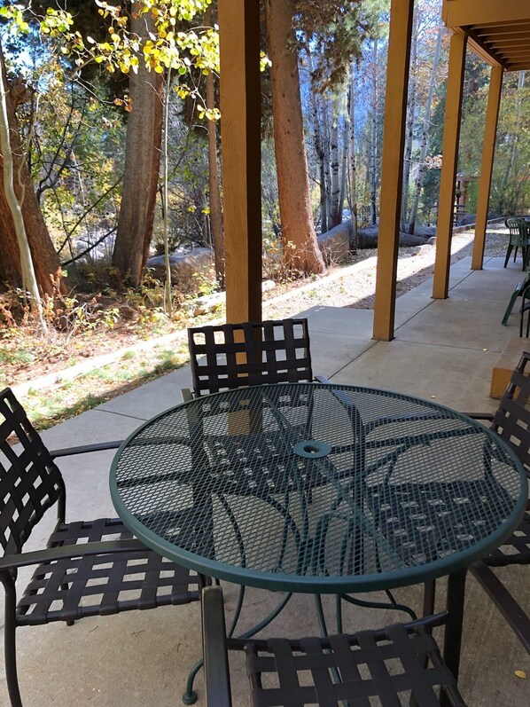 Outdoor dining