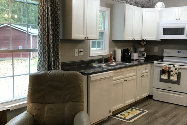 Frigorífic, microones, forn i placa de cuina