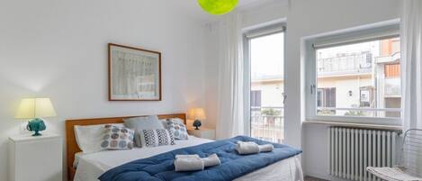 4 slaapkamers, een strijkplank/strijkijzer, wifi, beddengoed