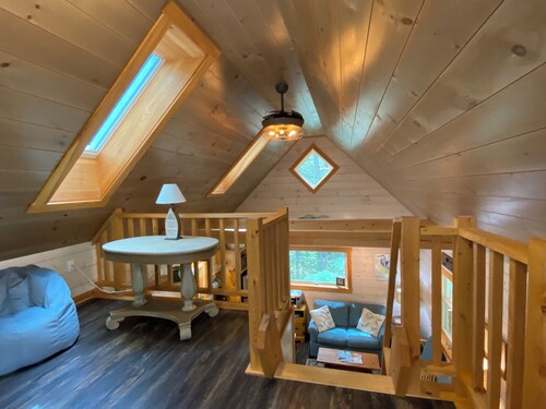 Fall Special 20% off, Pets Stay Free! Modern Cottages w/Heat & AC