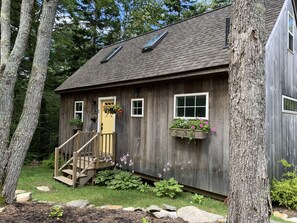 Exterior - Fall Special 20% off, Pets Stay Free! Modern Cottages w/Heat & AC (Bristol)