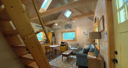 20% Off Sept. Bookings, 3 night min., 1st flr King & Full Loft, Pets Free