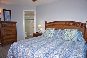 1 bedroom, iron/ironing board, free WiFi, bed sheets - Gulf Strand Resort 508 Gulf View Heated Pool (St Pete Beach)