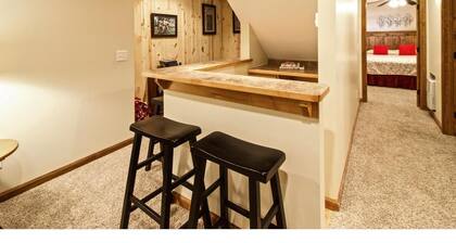 Scenic Hide-Away - Lake House