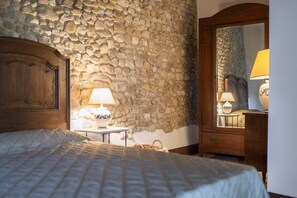 2 habitaciones, wifi y ropa de cama 