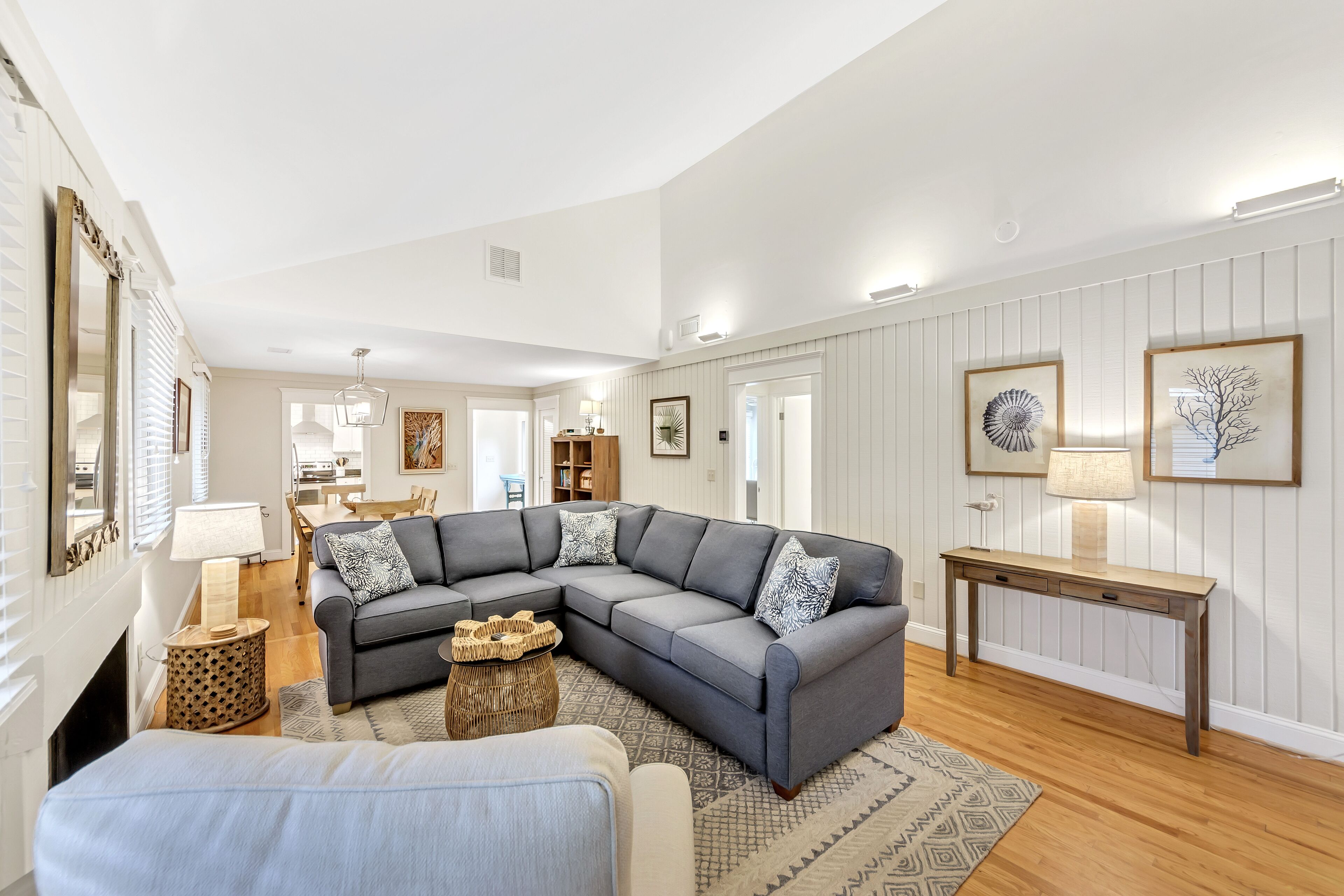 LOVELY 3 bedroom Oceanwoods Cottage, Walk to Resort Center!