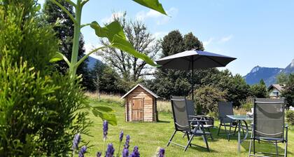 Ferienwohnung "Zugspitze" mit Bergblick, WLAN & Balkon