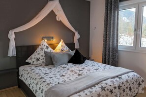 1 quarto, Wi-Fi de cortesia, roupa de cama