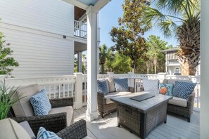 Terrace/patio - Sea Blessings* (Inlet Beach)