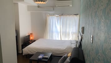 Apartment, Non Smoking | 1 bedroom, desk, iron/ironing board, free WiFi