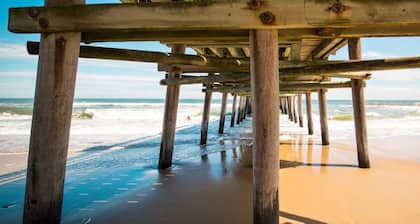 Ocean and Bay views! Local Owner, Family Operated