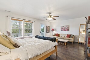 4 makuuhuonetta, silitysrauta/-lauta, Wi-Fi, vuodevaatteet