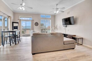 スマートテレビ