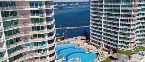 Inomhuspool och uppvärmd pool