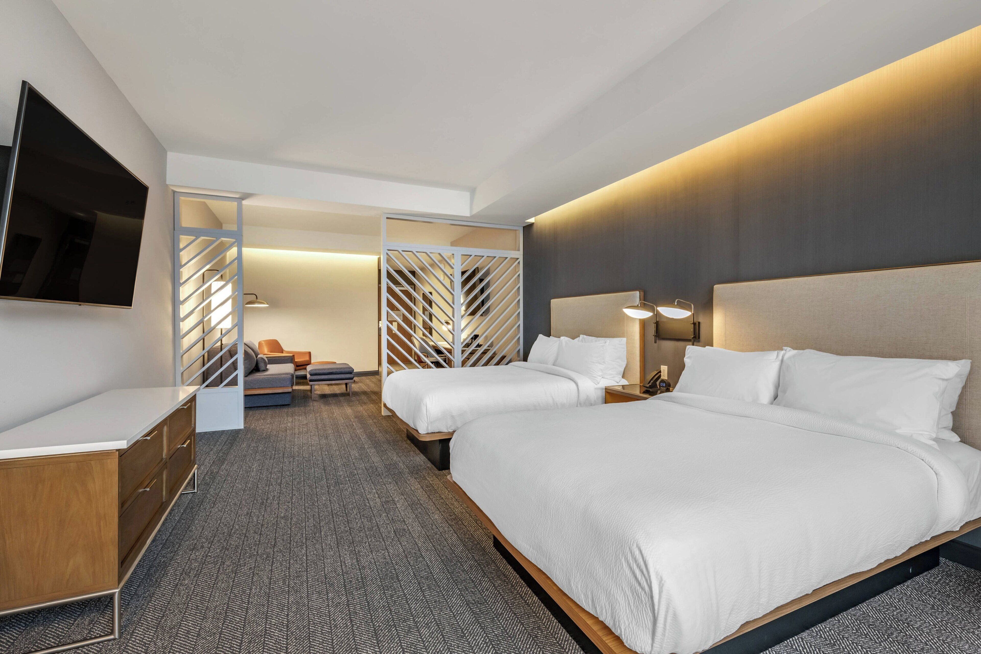 suite, multiple beds | hypo-allergenic bedding, in-room safe, desk, laptop workspace