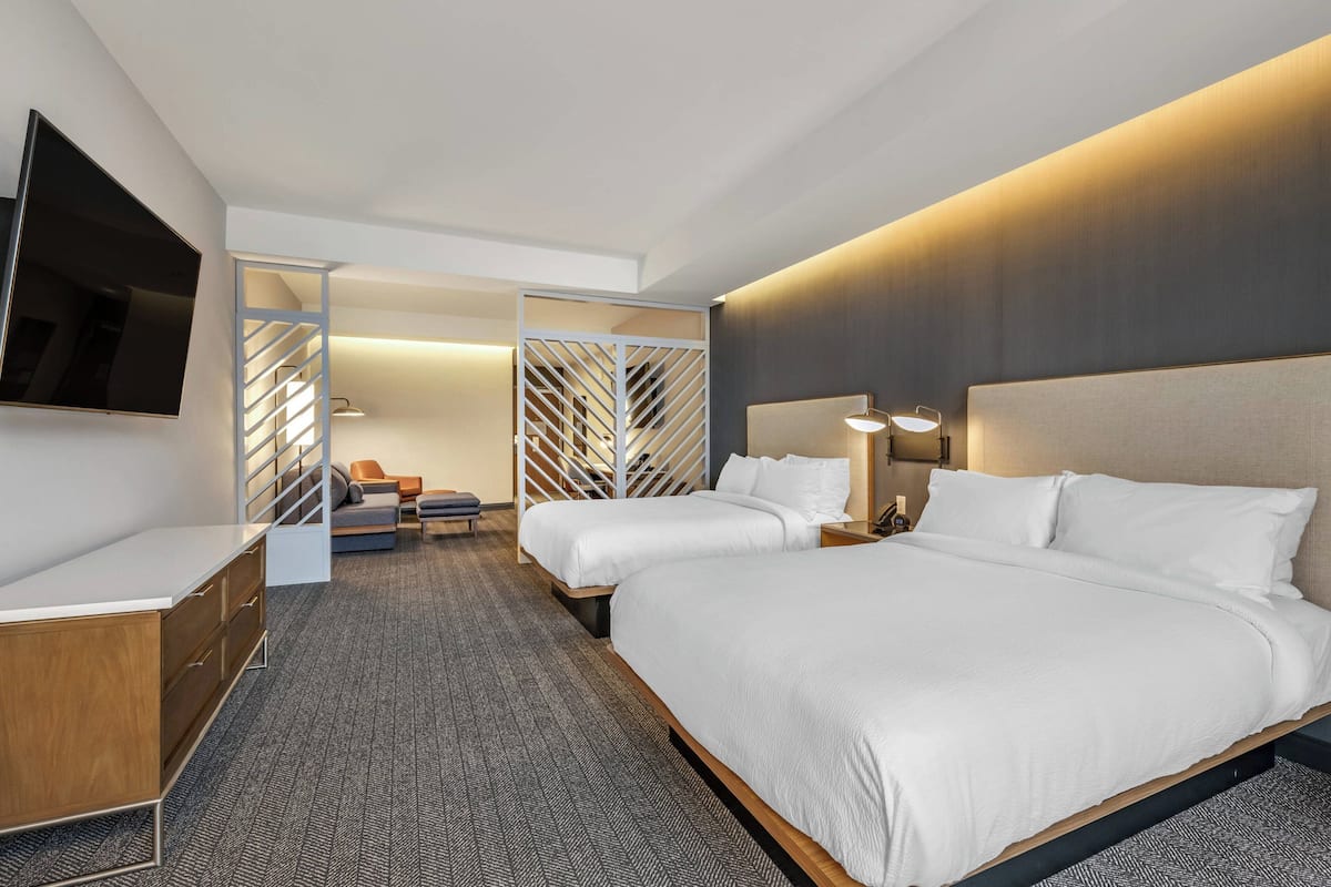 suite, multiple beds | hypo-allergenic bedding, in-room safe, desk, laptop workspace