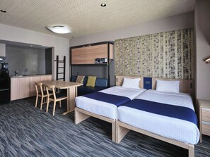 In-room safe, iron/ironing board, free WiFi, bed sheets - MONday Apart Premium Akihabara (Tokyo)