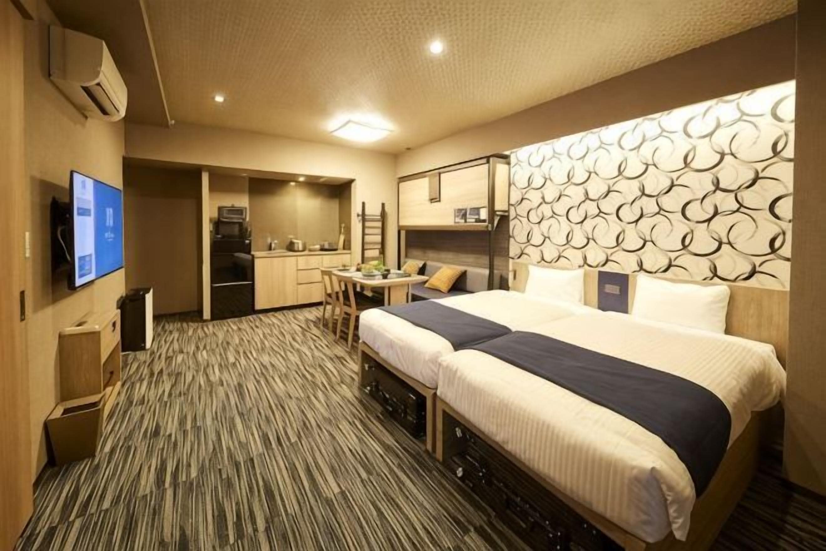 In-room safe, iron/ironing board, free WiFi, bed sheets