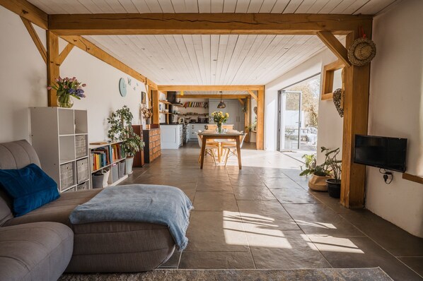 Living area - Bunny Cottage is an original farm cottage that has been updated to provide a spacious country retrea (Watergate Bay)