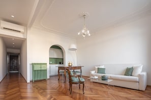 TV - Venetian Palace Green Apartment R&R (Venecia)