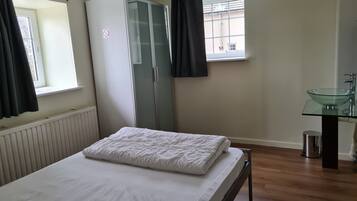 5 slaapkamers, reisbedje, gratis wifi, beddengoed