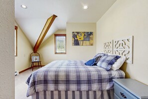 4 quartos, ferros/tábuas de passar roupa, Wi-Fi, roupa de cama