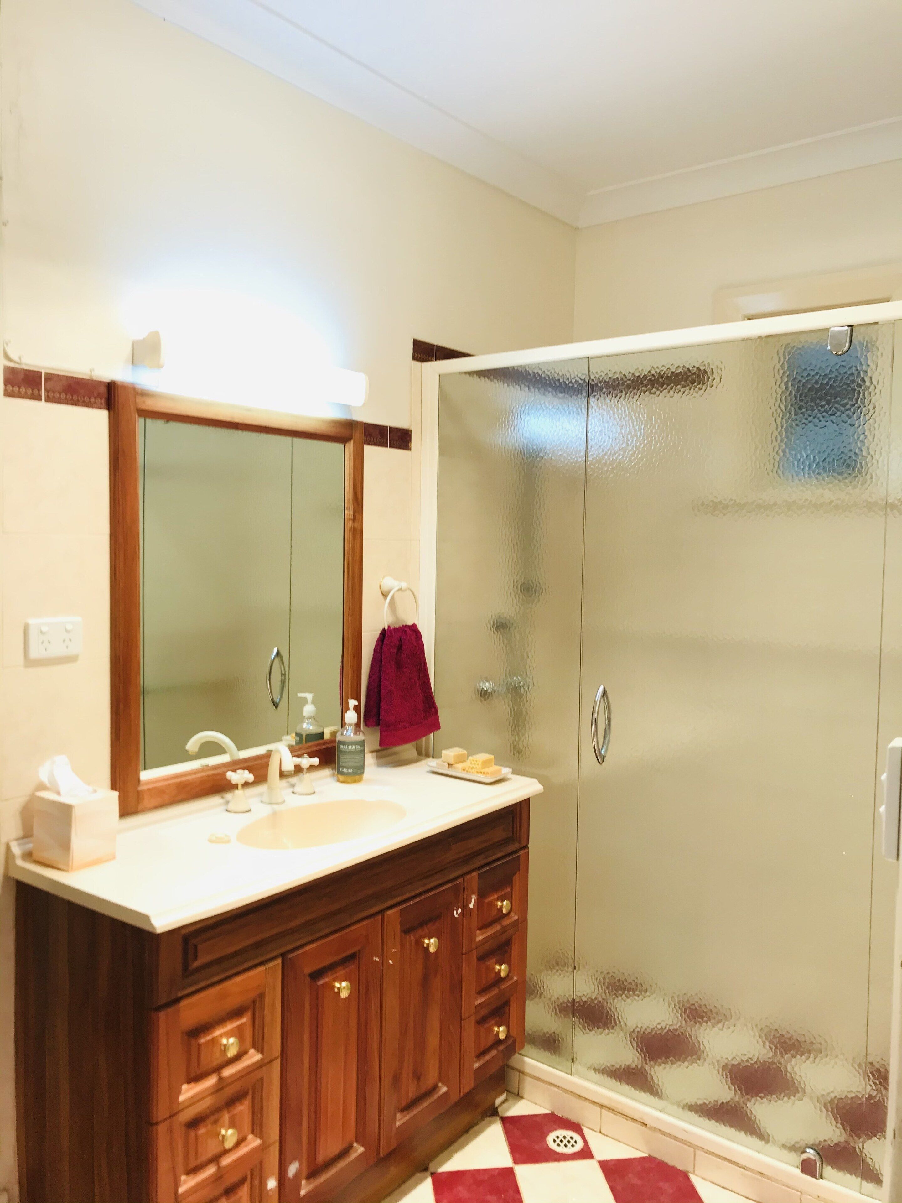 Lorondale Homestead — image 15