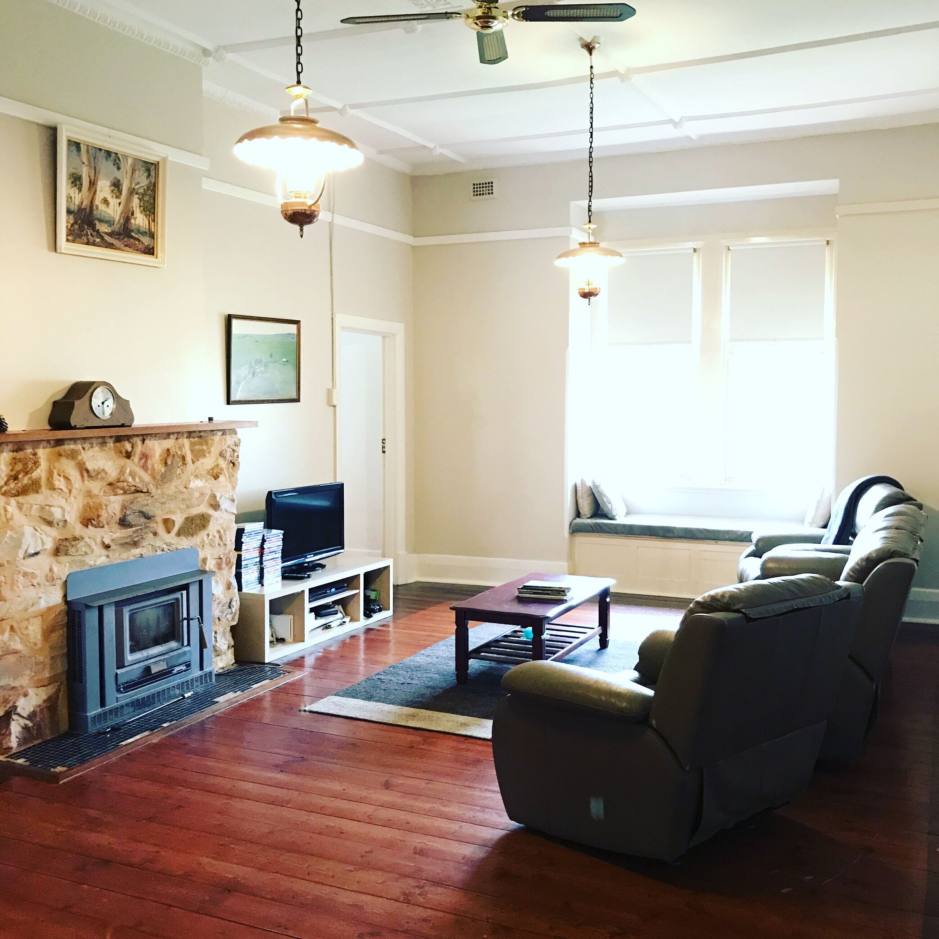 Lorondale Homestead — image 6