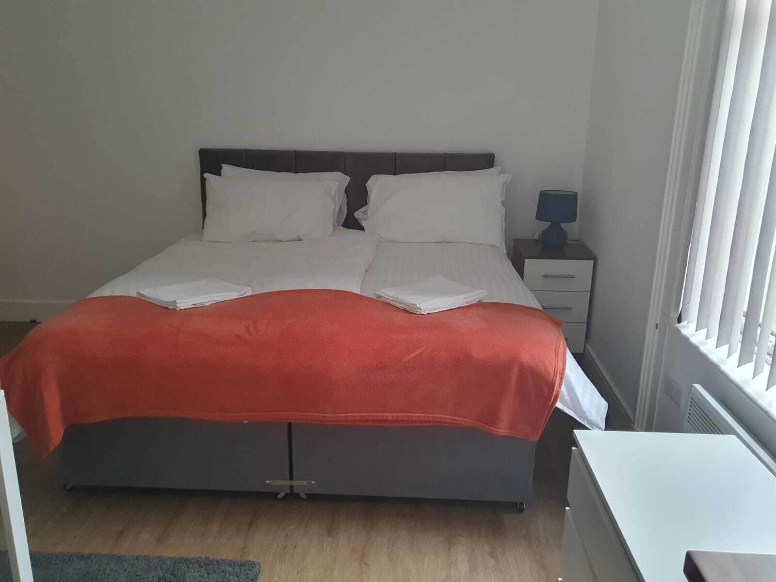SAV Apartments  Flat 3- Twin Studio Regent Road