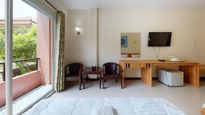 Blackout curtains, free WiFi, bed sheets