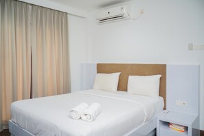 Room | 2 bedrooms, free WiFi, bed sheets - Homey and Modern Tamansari Semanggi 2BR Apartment (Jakarta)