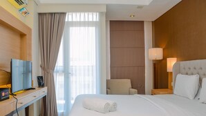 Room - Modern and Stylish Studio Apartment at Elpis Residence (Jakarta)