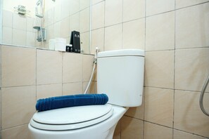 Room | Bathroom | Shower, towels