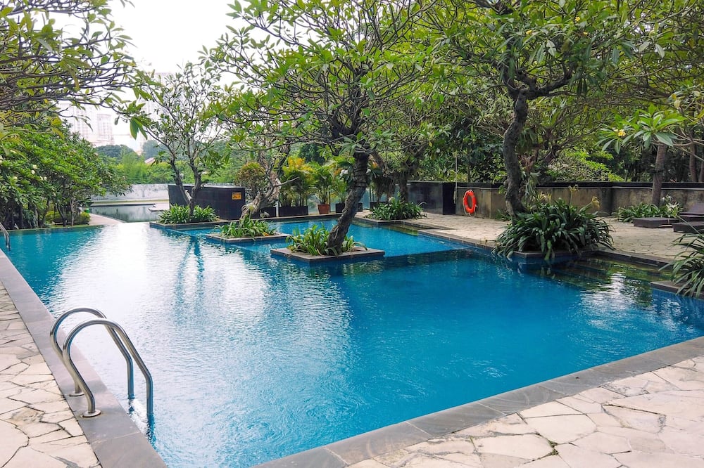 Modern and Luxurious 2BR Dharmawangsa Essence Apartment