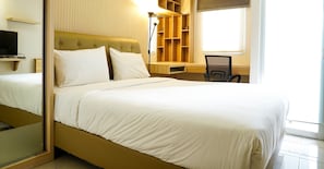 Free WiFi, bed sheets