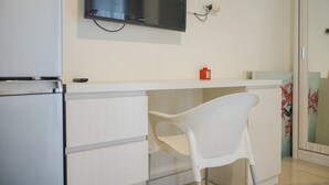 Makan di kamar