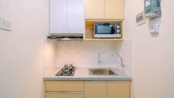 Kamar | Dapur pribadi | Lemari es, microwave, kompor, dan ketel listrik