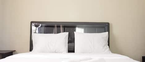 Free WiFi, bed sheets